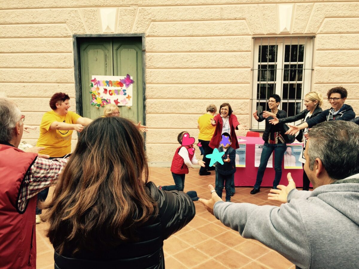 lo-yoga-della-risata-cose-e-perche-fa-bene-brunella-bovio-2-img-20200610-163814